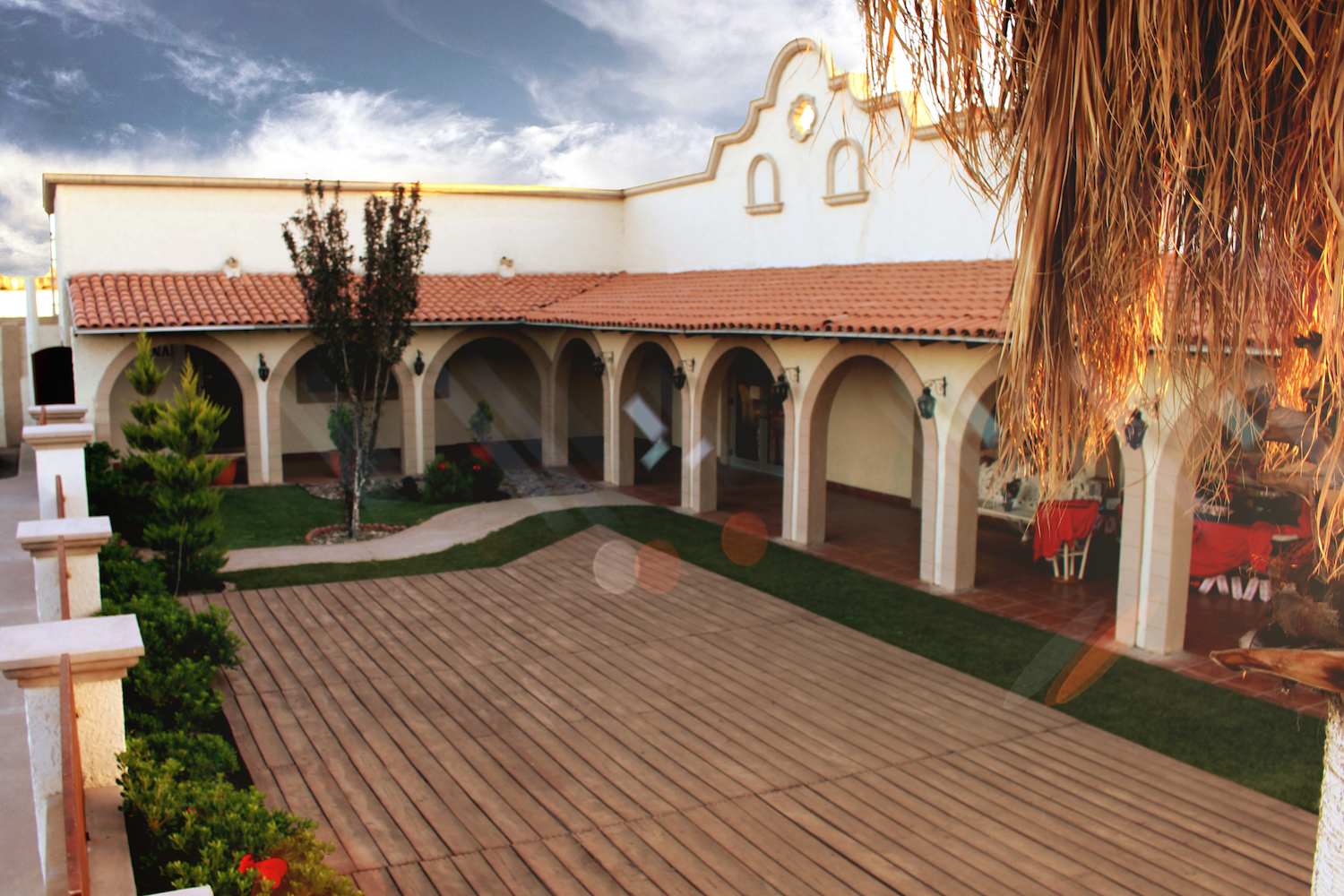 Hacienda Salón - Hacienda Para Eventos en Ciudad Juárez, Chihuahua - Vista 2 de 4 de las instalaciones y espacios del lugar