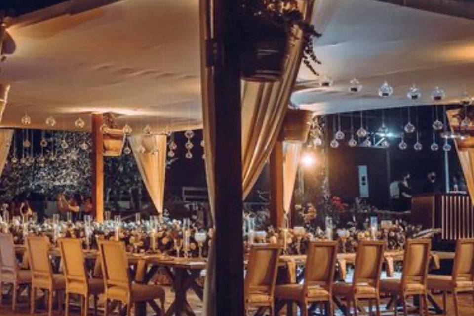 Luna del Valle - Jardín Con Viñedo en Valle de Guadalupe, Baja California - Vista 5 de 5 de las instalaciones y espacios del lugar