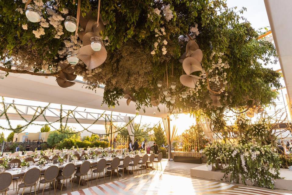 Luna del Valle - Jardín Con Viñedo para eventos en Valle de Guadalupe, Baja California. Luna del Valle es un impresionante escenario al aire libre u...