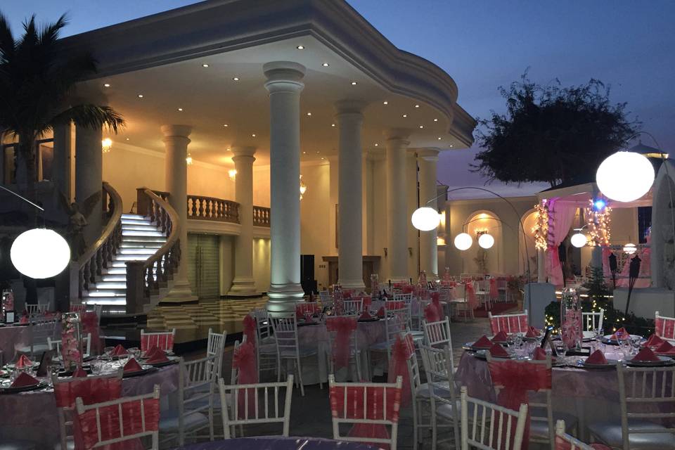 La Vianda - Salón Con Jardín en La Paz, Baja California Sur - Vista 2 de 4 de las instalaciones y espacios del lugar