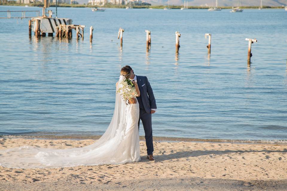 MAREA La Paz - Frente de Playa - Bodas En La Playa para eventos en La Paz, Baja California Sur. MAREA La Paz es un espectacular hotel boutique frente a la p...