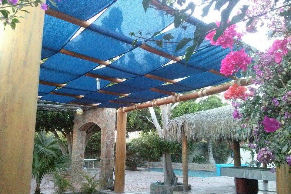 Palapa Arco - Salón De Eventos para eventos en La Paz, Baja California Sur. Palapa Arco es un salón de eventos sociales que abre sus pue...