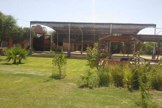 Eventos lribe - Salón Con Jardín en Mexicali, Baja California - Vista 3 de 8 de las instalaciones y espacios del lugar