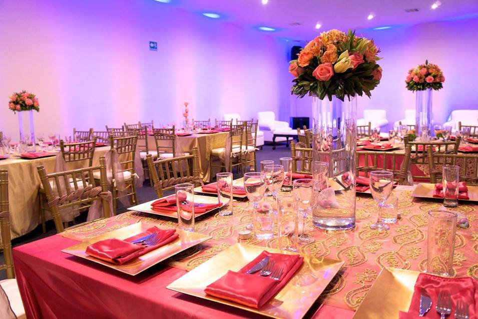 Salón Su Majestad - Salón De Eventos en Mexicali, Baja California - Vista 3 de 14 de las instalaciones y espacios del lugar