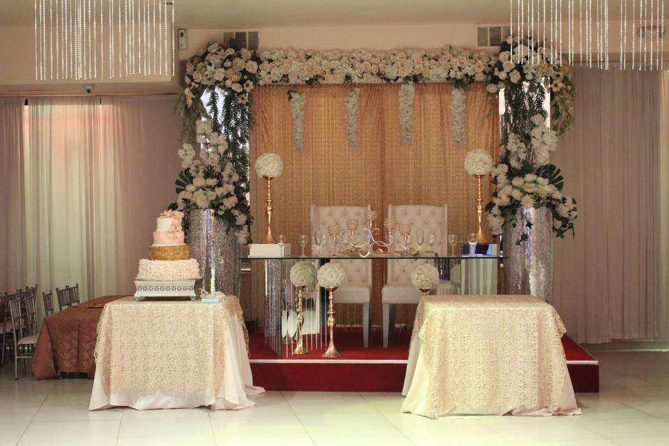 Salón Su Majestad - Salón De Eventos en Mexicali, Baja California - Vista 9 de 14 de las instalaciones y espacios del lugar