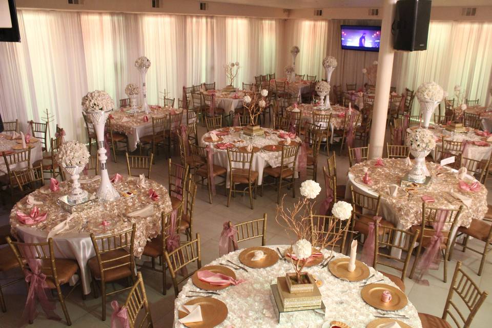 Salón Su Majestad - Salón De Eventos en Mexicali, Baja California - Vista 11 de 14 de las instalaciones y espacios del lugar