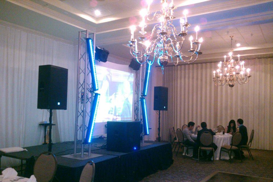 Sonido Disco Spawn - DJs Para Eventos en Tijuana, Baja California. Equipo de sonido e iluminación para eventos, ideal para mant...