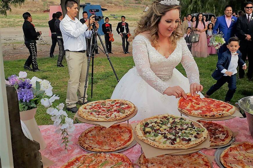 Pizzarelli Eventos - Catering Para Eventos en Tijuana, Baja California. Banquete auténticamente italiano en Tijuana con pizzas artes...
