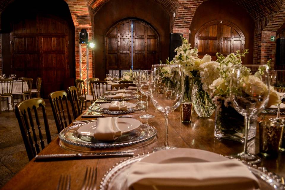 Casa Baloyán - Salón De Eventos para eventos en Tijuana, Baja California. Casa Baloyán es la única vinícola urbana en Baja California ...