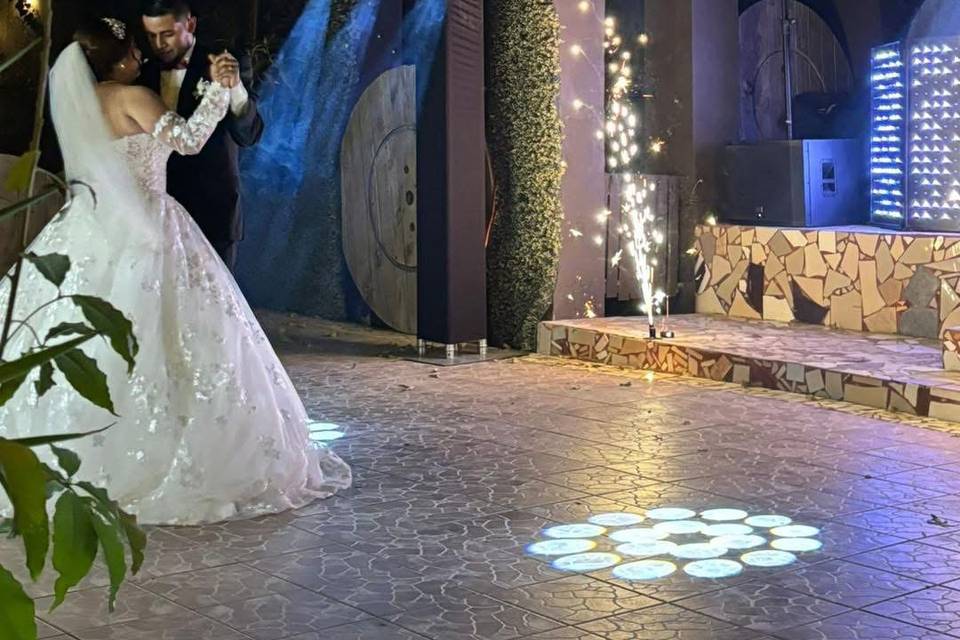 Jardín de Eventos Club la Gloria - Jardín Para Eventos en Tijuana, Baja California - Vista 4 de 4 de las instalaciones y espacios del lugar